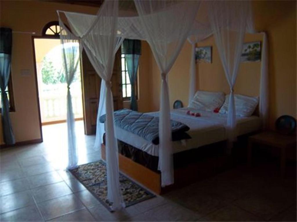 By The Sea Vacation Home And Villa Port Antonio Habitación foto