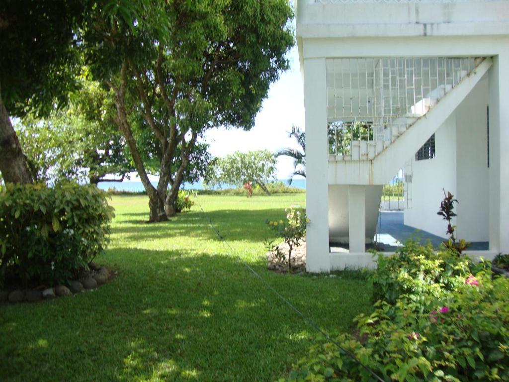 By The Sea Vacation Home And Villa Port Antonio Habitación foto