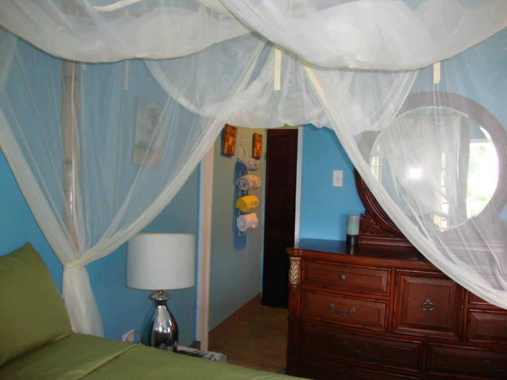 By The Sea Vacation Home And Villa Port Antonio Habitación foto
